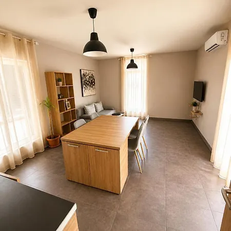 Apartment Maxi 2 Parking Included